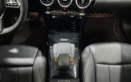 Mercedes-Benz A-Класс, 2022 год, 2 422 505 рублей, 13 фотография