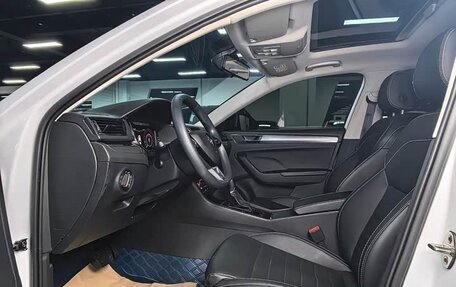 Skoda Superb III рестайлинг, 2022 год, 2 340 000 рублей, 10 фотография