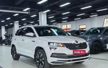 Skoda Karoq I, 2022 год, 1 700 000 рублей, 3 фотография