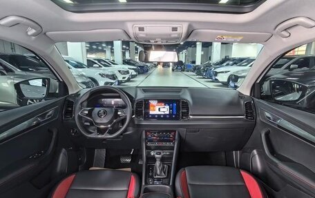 Skoda Karoq I, 2022 год, 1 700 000 рублей, 21 фотография