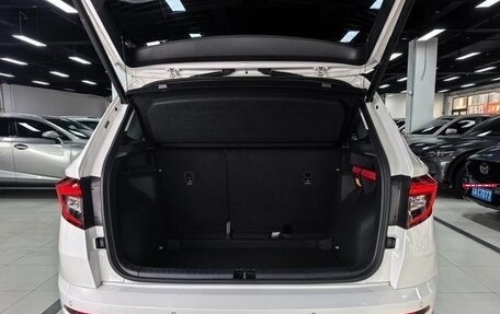 Skoda Karoq I, 2022 год, 1 700 000 рублей, 9 фотография