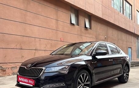 Skoda Superb III рестайлинг, 2025 год, 2 490 000 рублей, 2 фотография