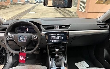 Skoda Superb III рестайлинг, 2025 год, 2 490 000 рублей, 5 фотография