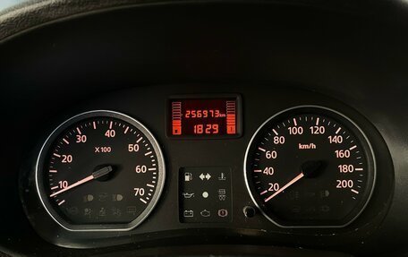 Renault Sandero I, 2012 год, 300 000 рублей, 18 фотография