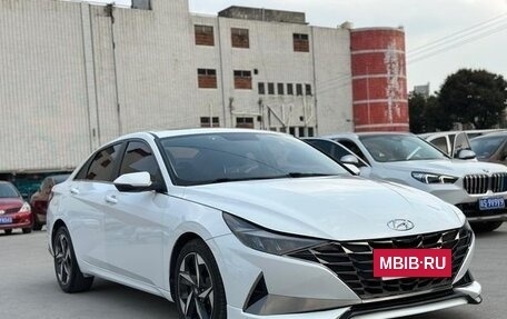 Hyundai Elantra, 2022 год, 1 330 000 рублей, 3 фотография