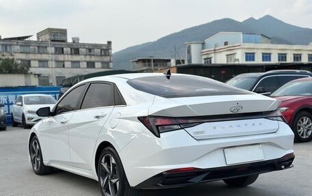 Hyundai Elantra, 2022 год, 1 330 000 рублей, 6 фотография