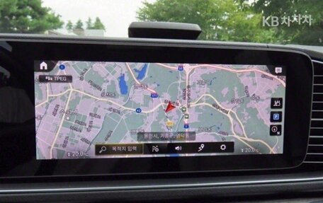 Mercedes-Benz GLB, 2022 год, 2 400 000 рублей, 8 фотография