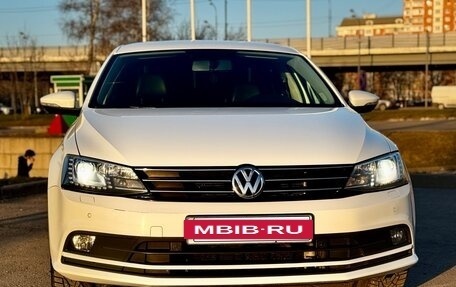 Volkswagen Jetta VI, 2016 год, 1 580 000 рублей, 2 фотография