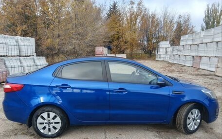 KIA Rio III рестайлинг, 2013 год, 900 000 рублей, 6 фотография
