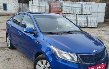 KIA Rio III рестайлинг, 2013 год, 900 000 рублей, 2 фотография