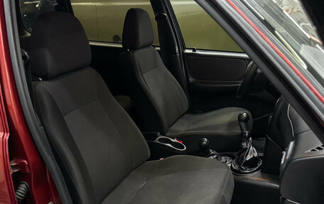 Chevrolet Niva I рестайлинг, 2011 год, 459 000 рублей, 3 фотография