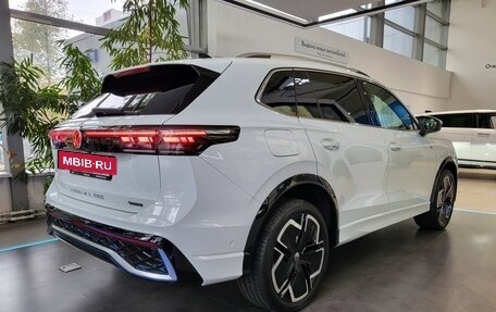 Volkswagen Tiguan, 2024 год, 5 398 000 рублей, 4 фотография