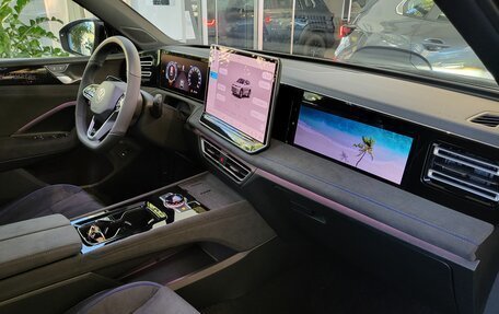 Volkswagen Tiguan, 2024 год, 5 398 000 рублей, 18 фотография