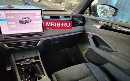 Volkswagen Tiguan, 2024 год, 5 398 000 рублей, 20 фотография