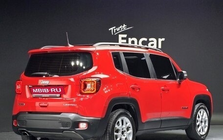 Jeep Renegade I рестайлинг, 2021 год, 1 520 000 рублей, 2 фотография