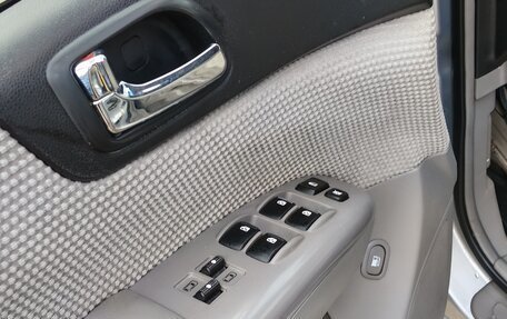 KIA Carnival III, 2008 год, 930 000 рублей, 8 фотография