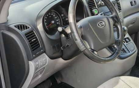KIA Carnival III, 2008 год, 930 000 рублей, 14 фотография