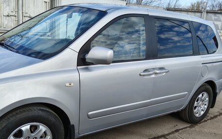 KIA Carnival III, 2008 год, 930 000 рублей, 26 фотография