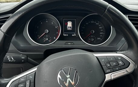 Volkswagen Tiguan II, 2021 год, 2 790 000 рублей, 5 фотография