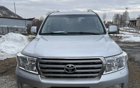 Toyota Land Cruiser 200, 2011 год, 3 900 000 рублей, 2 фотография