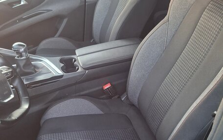 Peugeot 5008 II, 2019 год, 1 850 000 рублей, 7 фотография