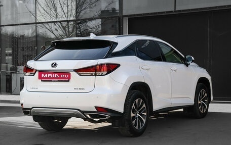 Lexus RX IV рестайлинг, 2021 год, 5 500 000 рублей, 4 фотография