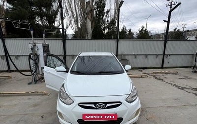 Hyundai Solaris II рестайлинг, 2014 год, 800 000 рублей, 1 фотография