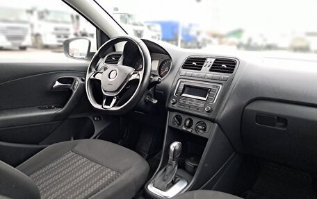 Volkswagen Polo VI (EU Market), 2016 год, 890 000 рублей, 15 фотография