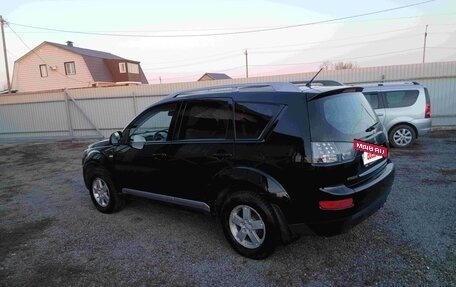 Mitsubishi Outlander III рестайлинг 3, 2007 год, 1 070 000 рублей, 3 фотография