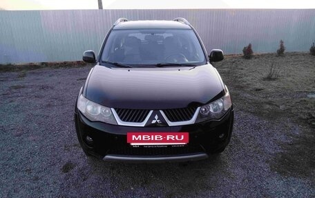 Mitsubishi Outlander III рестайлинг 3, 2007 год, 1 070 000 рублей, 4 фотография