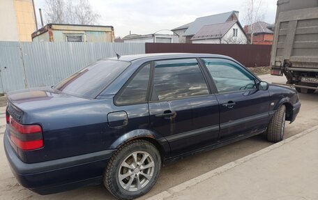 Volkswagen Passat B4, 1995 год, 220 000 рублей, 2 фотография