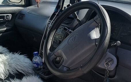 Toyota Gaia, 2000 год, 530 000 рублей, 4 фотография