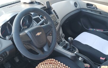 Chevrolet Cruze II, 2012 год, 550 000 рублей, 9 фотография