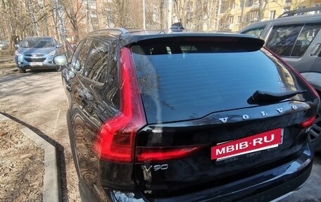 Volvo V90 Cross Country I рестайлинг, 2018 год, 2 900 000 рублей, 12 фотография