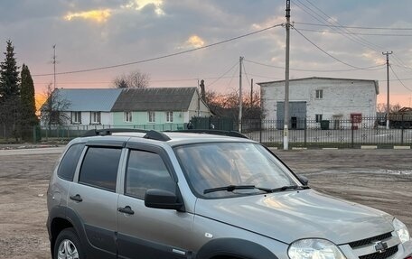 Chevrolet Niva I рестайлинг, 2013 год, 550 000 рублей, 5 фотография