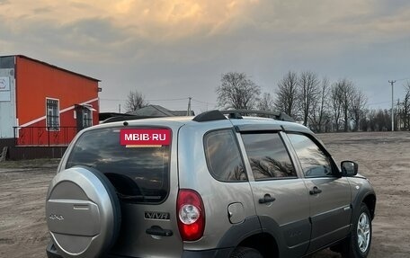 Chevrolet Niva I рестайлинг, 2013 год, 550 000 рублей, 8 фотография