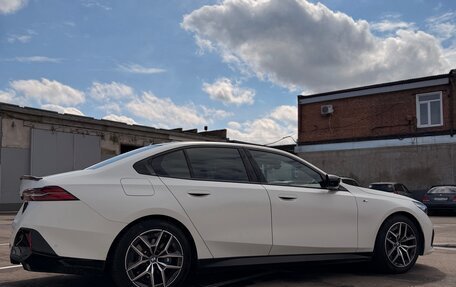 BMW 5 серия, 2024 год, 6 500 000 рублей, 3 фотография