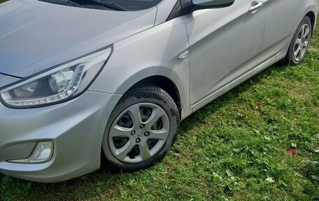 Hyundai Solaris II рестайлинг, 2014 год, 700 000 рублей, 8 фотография