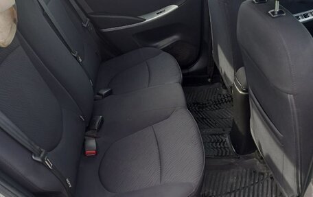 Hyundai Solaris II рестайлинг, 2014 год, 700 000 рублей, 5 фотография