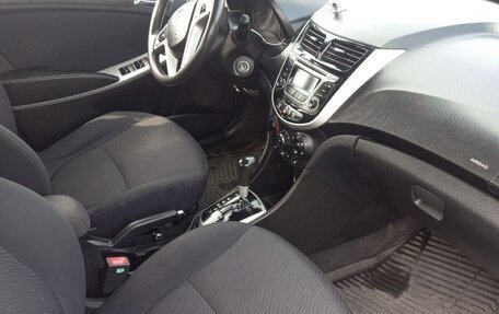 Hyundai Solaris II рестайлинг, 2014 год, 700 000 рублей, 6 фотография