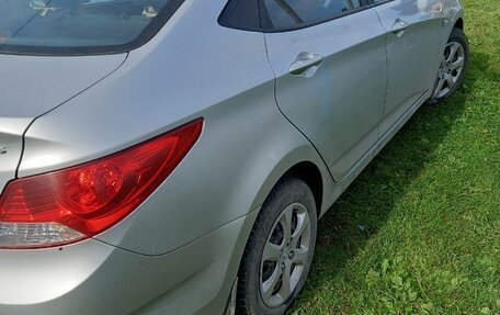 Hyundai Solaris II рестайлинг, 2014 год, 700 000 рублей, 7 фотография