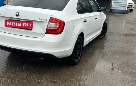 Skoda Rapid I, 2015 год, 495 000 рублей, 3 фотография