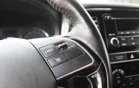 Mitsubishi Outlander III рестайлинг 3, 2019 год, 2 019 000 рублей, 12 фотография