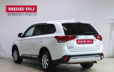 Mitsubishi Outlander III рестайлинг 3, 2019 год, 2 019 000 рублей, 4 фотография