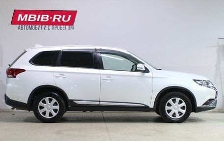 Mitsubishi Outlander III рестайлинг 3, 2019 год, 2 019 000 рублей, 8 фотография
