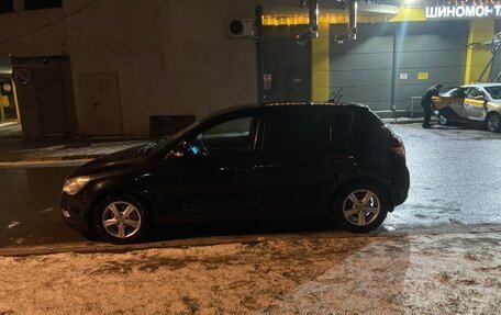 KIA cee'd I рестайлинг, 2011 год, 730 000 рублей, 2 фотография