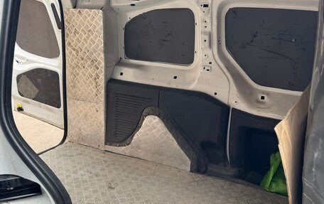 Peugeot Partner II рестайлинг 2, 2016 год, 980 000 рублей, 7 фотография