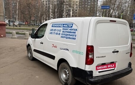 Peugeot Partner II рестайлинг 2, 2016 год, 980 000 рублей, 4 фотография