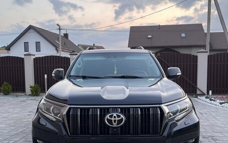 Toyota Land Cruiser Prado 150 рестайлинг 2, 2020 год, 5 700 000 рублей, 7 фотография
