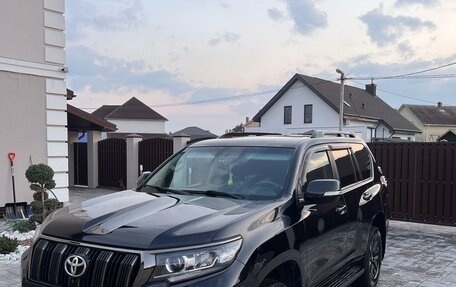 Toyota Land Cruiser Prado 150 рестайлинг 2, 2020 год, 5 700 000 рублей, 6 фотография